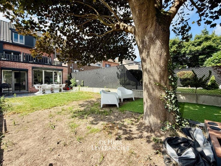 Instapklare bel-etagewoning met 3 slaapkamers, 2 badkamer...