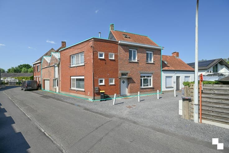 Verhuurde woning met loods te Izegem