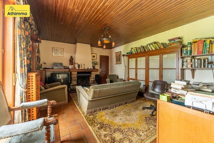 Jolie maison 4 f., 4 ch+ bureau, possibilité de plain pied.