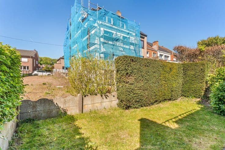 Instapklare 3-gevelwoning op een rustige TOP-locatie in H...