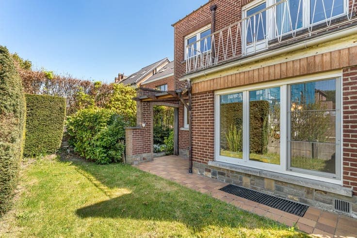 Instapklare 3-gevelwoning op een rustige TOP-locatie in H...
