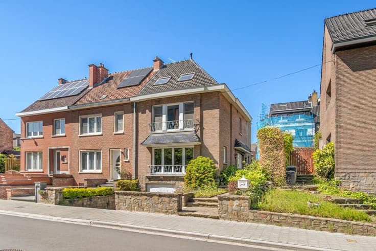 Instapklare 3-gevelwoning op een rustige TOP-locatie in H...