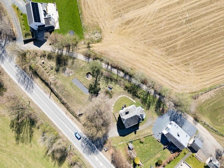 7-bedroom house + additional building plot – Houffalize