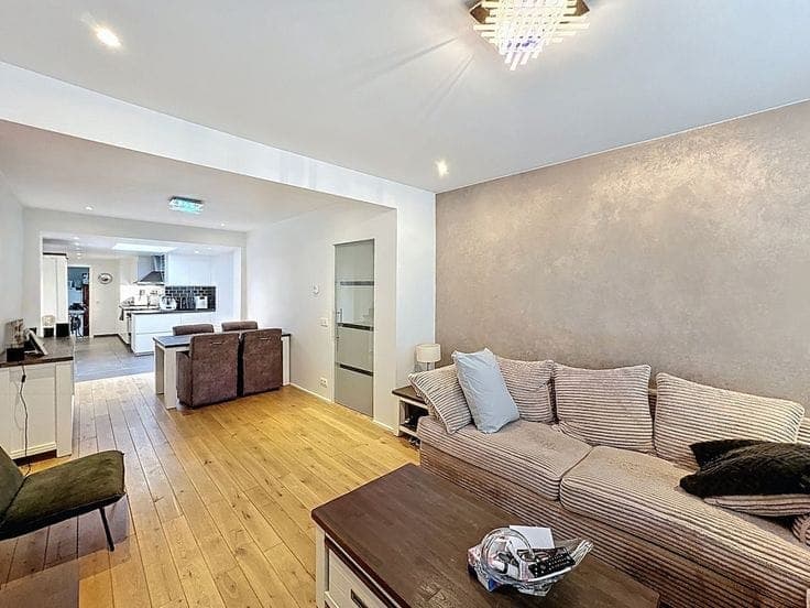 Comfortabel wonen in een gerenoveerde rijwoning met karakter