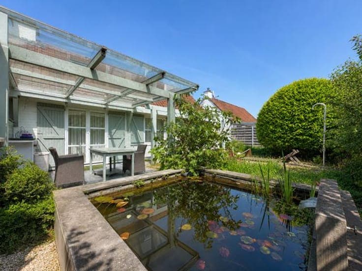 Holiday Home with Pool and Tennis Courts in Duinhoek