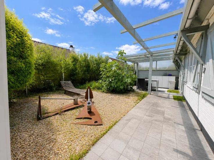Holiday Home with Pool and Tennis Courts in Duinhoek