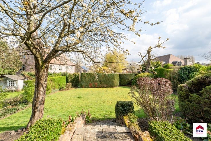 Detached house with garden in Dilbeek