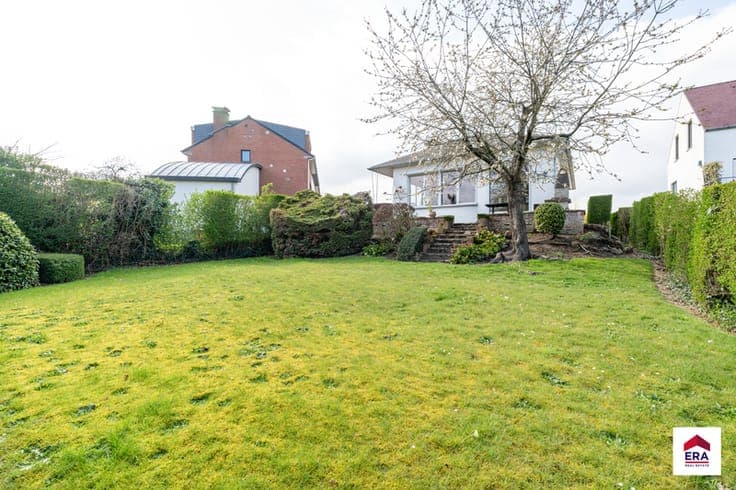 Detached house with garden in Dilbeek