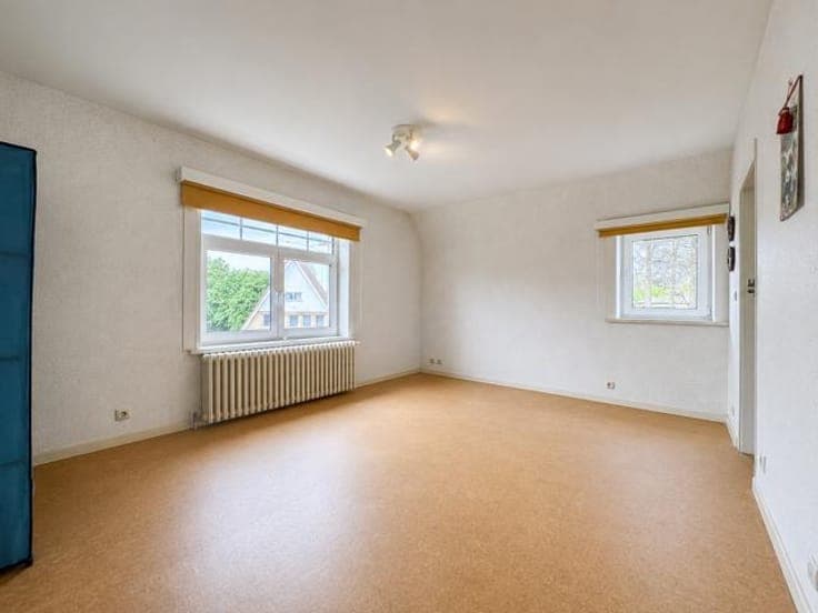 Move-in Ready Villa in the Prestigious Dumont Quarter