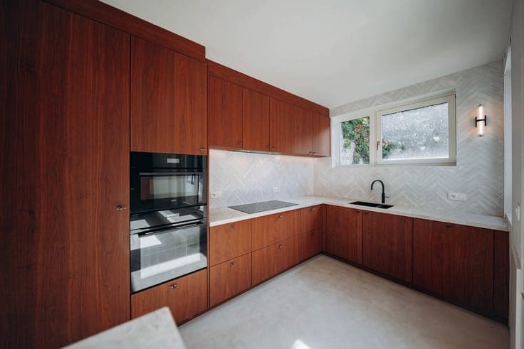 Renovated townhouse with south-facing garden
