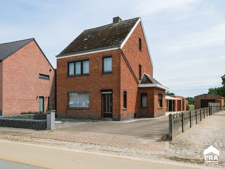 Charming home with great renovation potential in Laakdal