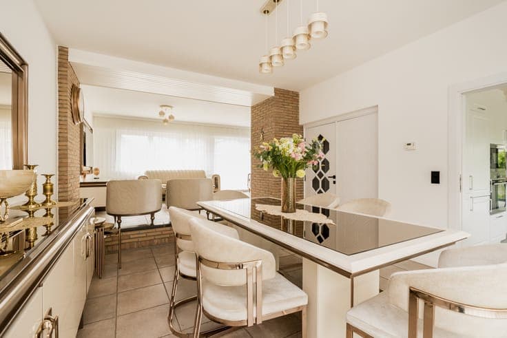 Spacious Move-In Ready Semi-Detached House with 4 Bedrooms