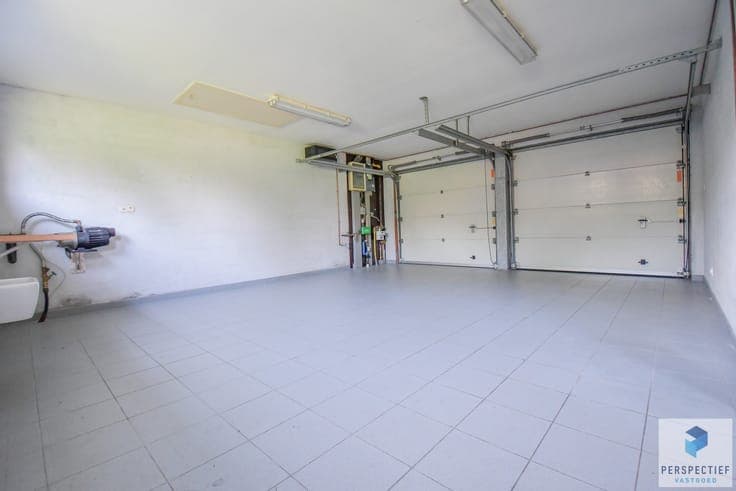 Instapklare GROTE (227m²) halfopen bebouwing (BJ 2001) me...
