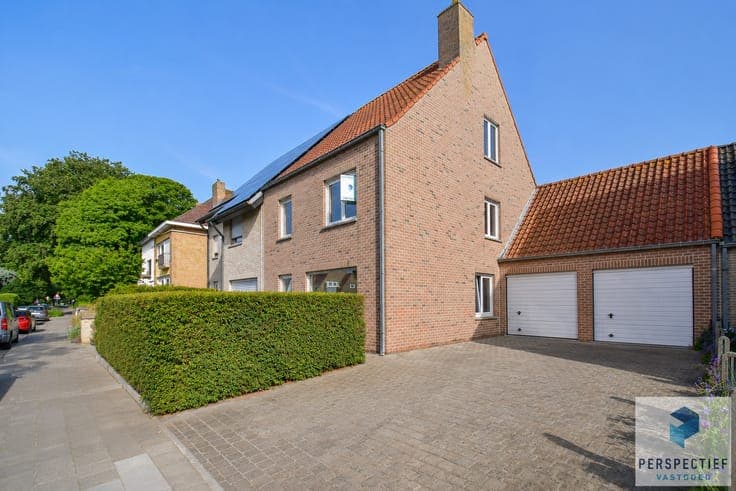 Instapklare GROTE (227m²) halfopen bebouwing (BJ 2001) me...