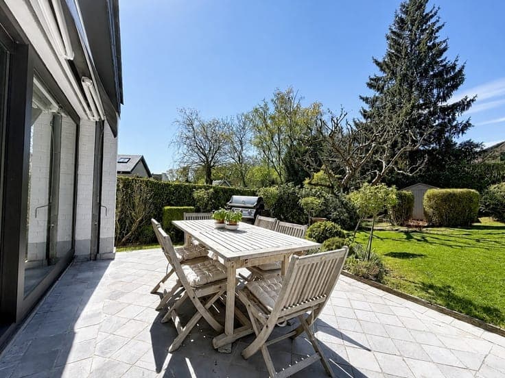 Le Chenois, a superb architect-designed villa