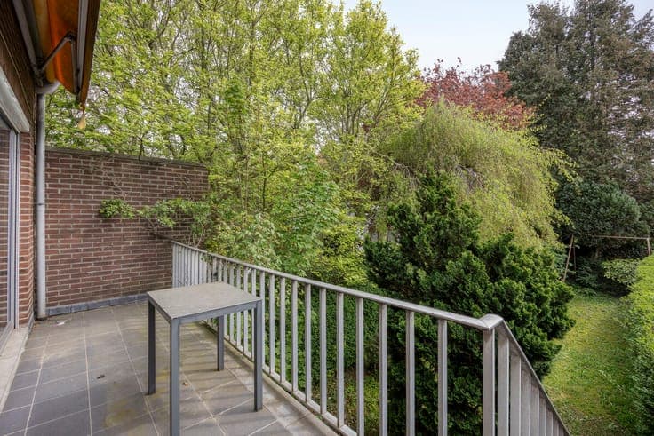 Family house with 3 rooms, garage and garden in Wemmel
