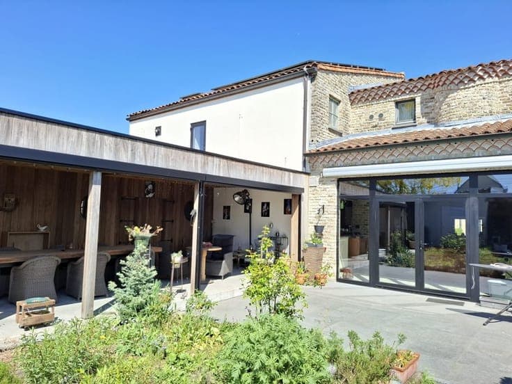 PRACHTIGE WONING MET HANDELSRUIIMTE