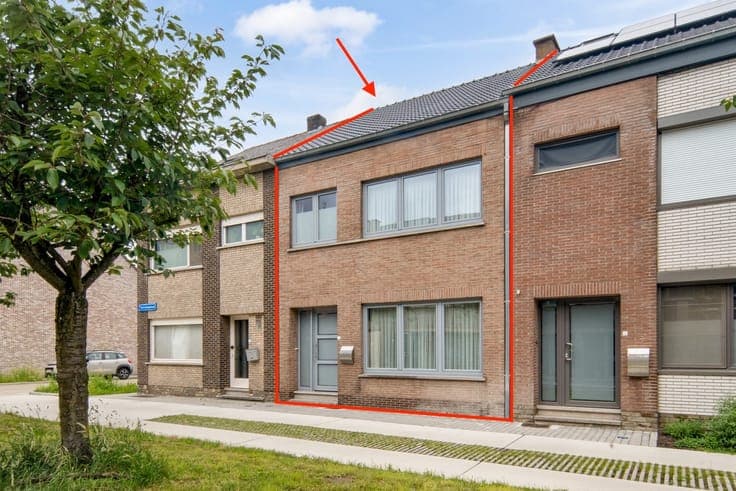 Zeer goed onderhouden en instapklare woning met drie slaa...