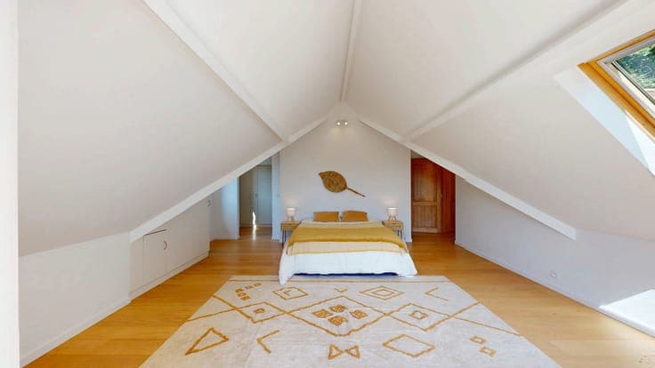 Exceptional setting – Villa on a 25-are back plot.