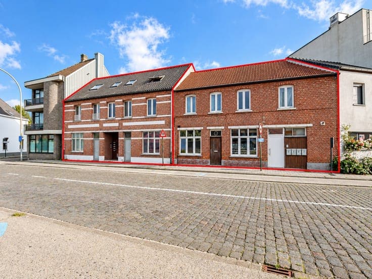 Apartment building