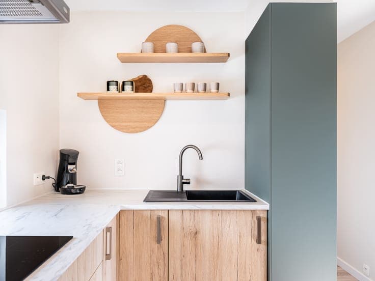Cosy cottage renovated with garden