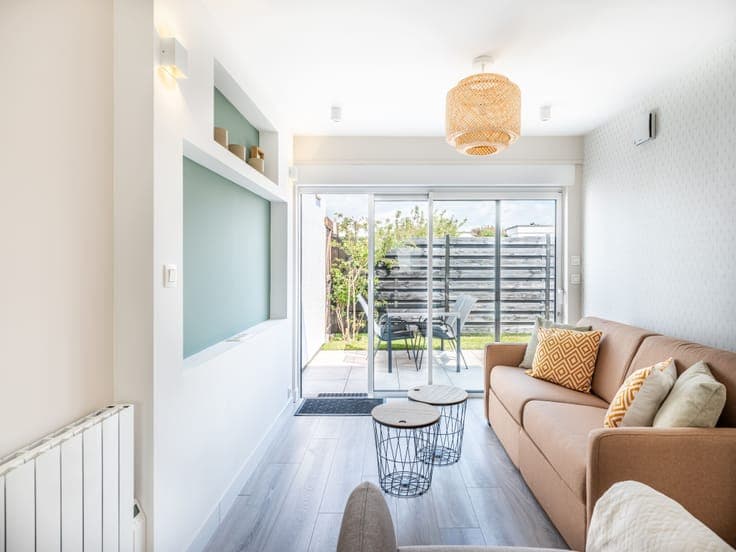 Cosy cottage renovated with garden