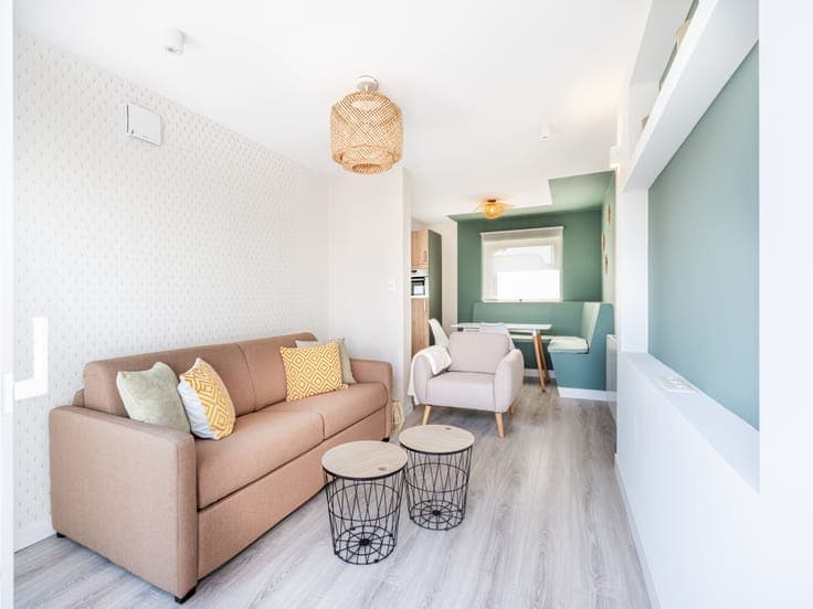 Cosy cottage renovated with garden