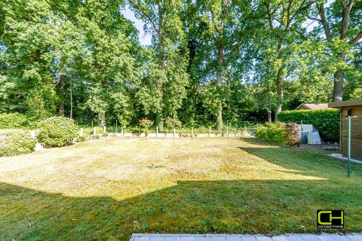 Knusse bungalow op een mooi perceel grond, rustig gelegen...