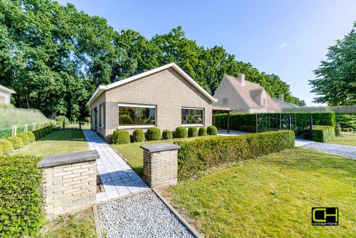 Knusse bungalow op een mooi perceel grond, rustig gelegen...