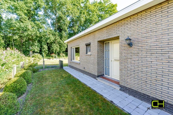Knusse bungalow op een mooi perceel grond, rustig gelegen...