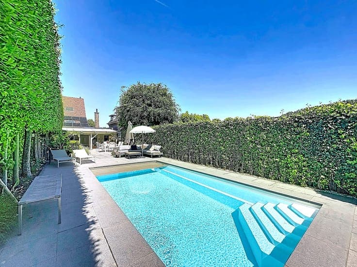 House with swimming pool and sunny terrace for sale in Aalst