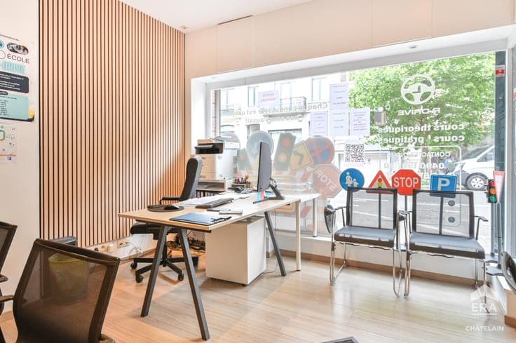 Commercial property for sale in Saint Gilles