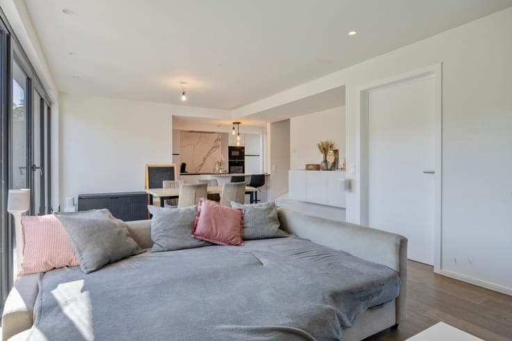 RECENTE HEDENDAAGSE WONING OP 5A12CA MET 3 SLK TE GUIGOVE...