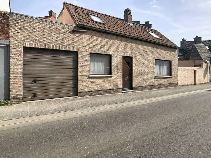 Ready to move in house with 2 bedrooms in Steendorp