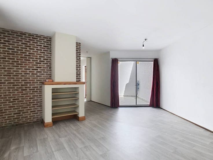 Ready to move in house with 2 bedrooms in Steendorp