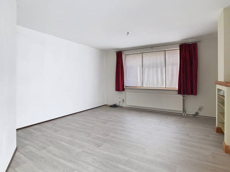 Ready to move in house with 2 bedrooms in Steendorp