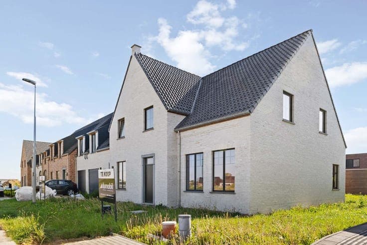 Landelijke halfopen woning - afwerking naar wens