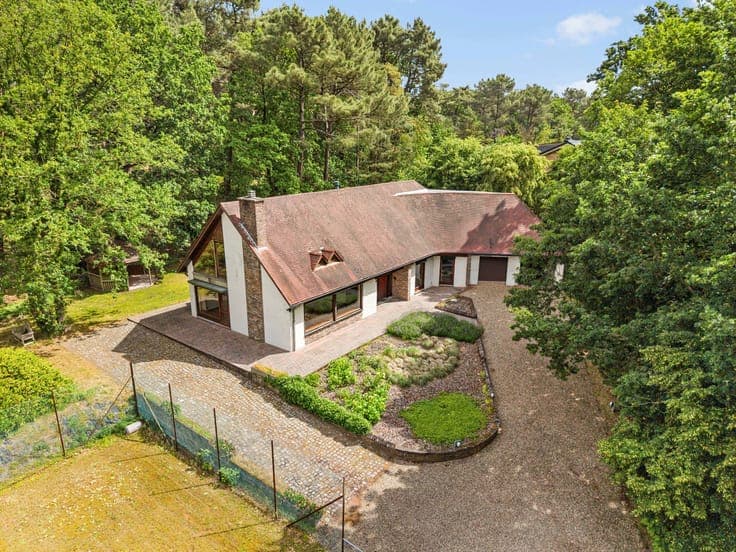 Green located villa on +/- 5.863m² in Hechtel-Eksel
