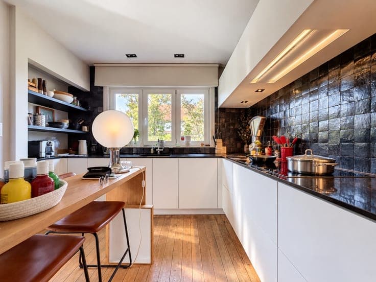 Karaktervolle woning met uitstekende ligging op 500m van ...