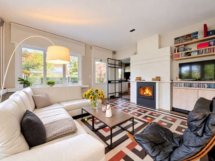 Karaktervolle woning met uitstekende ligging op 500m van ...
