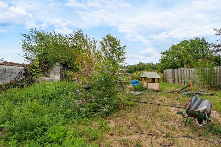 Prestigieuse et spacieuse maison sur un terrain de 18 ans