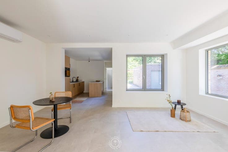 Gerenoveerde gezinswoning met 3 slaapkamers nabij het cen...