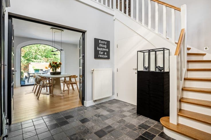 Prachtige villa met 3 slaapkamers, bureau en garage te ko...