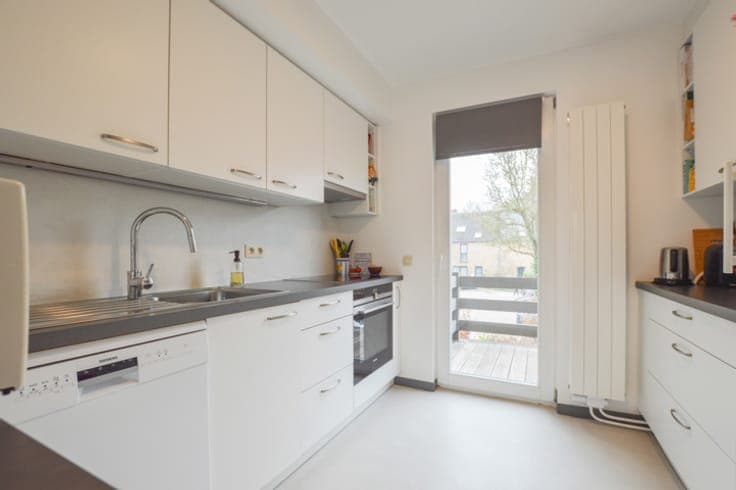 DELFIMMO - SUPERBE MAISON BEL-ETAGE AVEC STUDIO LOUE !