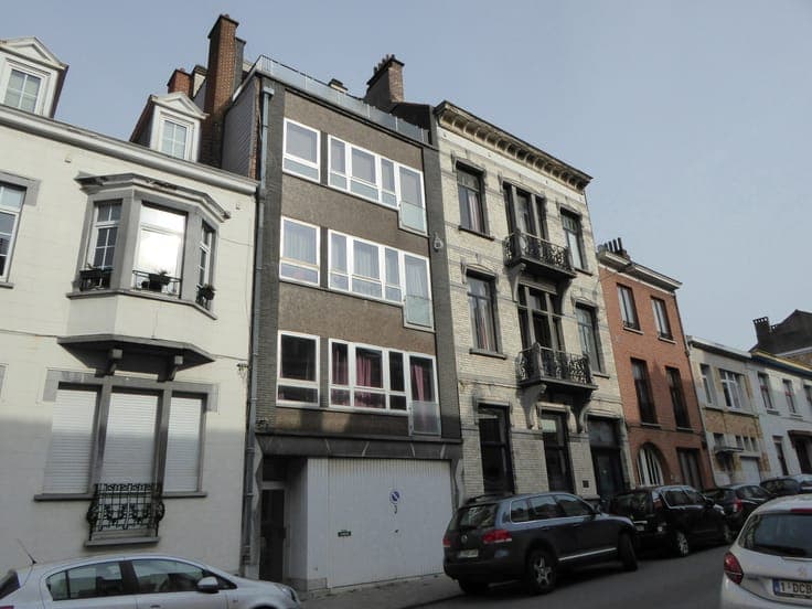 EU AREA INVESTMENT BUILDING WITH 7 RESIDENTIAL UNITS
