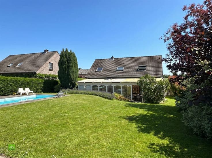 villa avec piscine