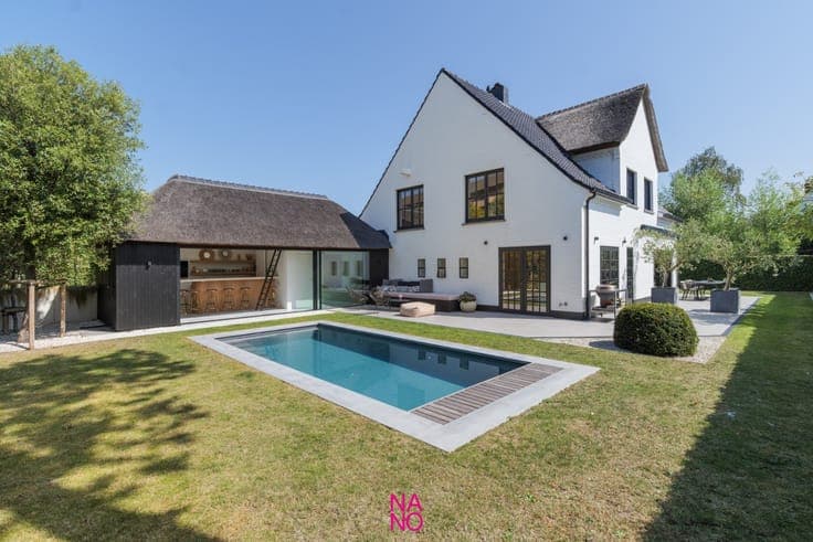 Stijlvolle villa met zwembad op een topligging in een rus...