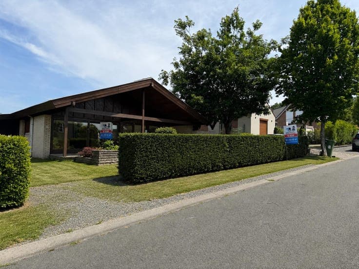 BUNGALOW - 2 BEDROOMS - GARAGE - IN LIEDEKERKE