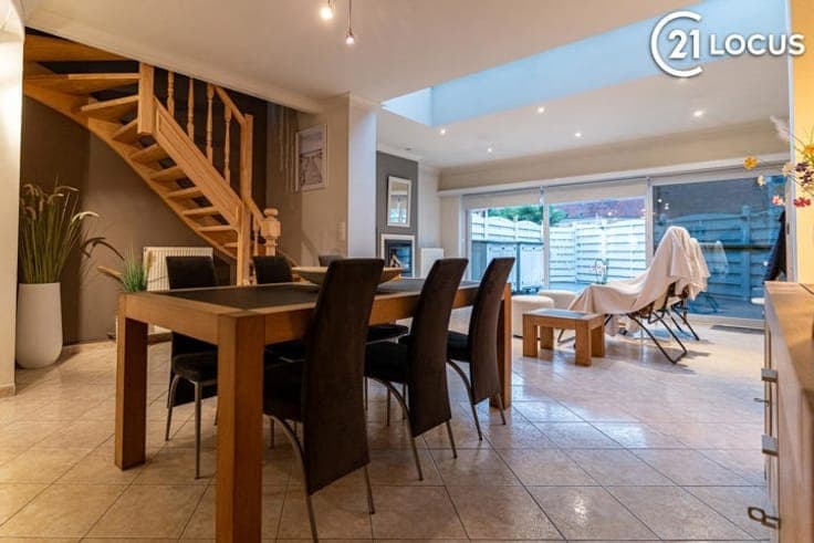 Move-in ready family home with 4 bedrooms, EPC-B solar panel