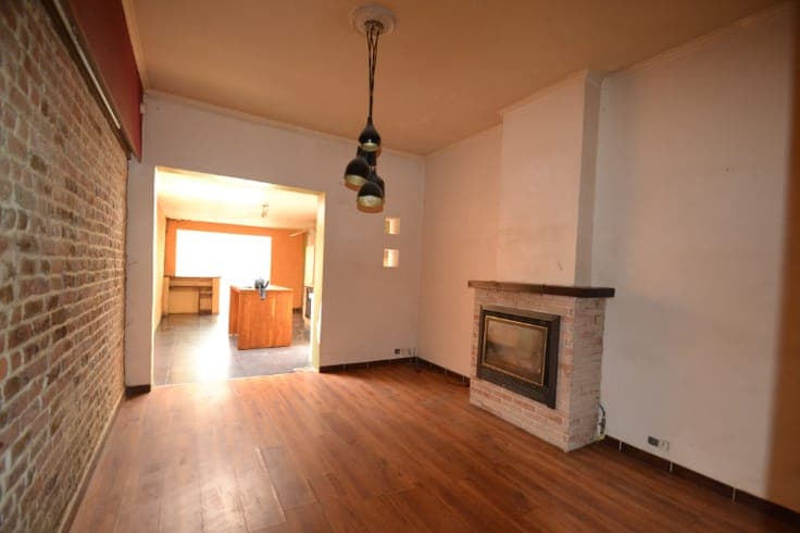 Te renoveren woning met tuin en tal van mogelijkheden aan...